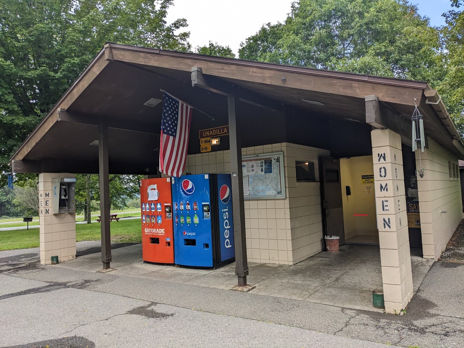 NY I88 Unadilla Rest Area - Eastbound on I-88