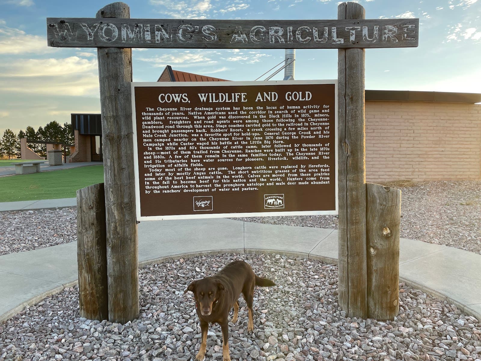 WY US18 Mule Creek Junction Rest Area - E/W Bidirectional on US-18
